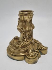 Bougeoir en bronze