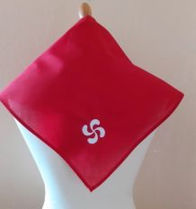 Bandana en tissu croix basque brodé fait main MIXTE