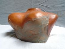 Petit buste drapé en terre cuite patinée