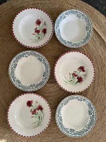 6 assiettes creuses anciennes pour 2 modèles.