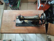 Machine à coudre singer