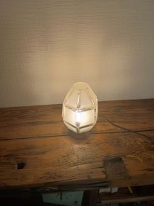 lampe verre moulé 