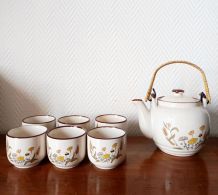 Service à thé asiatique aux fleurs 1970 
