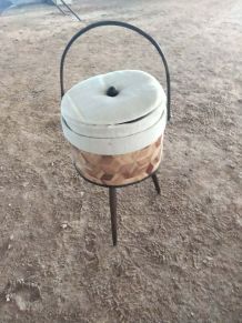 Boite à couture vintage en écorce tressée 