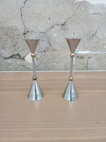 Paire de bougeoirs post moderniste