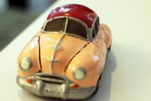 Statuette petite voiture ancienne de Cuba
