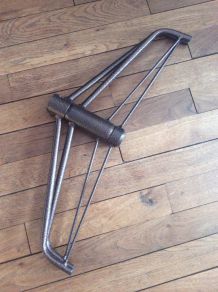 Pied métallique pour sapin artificiel