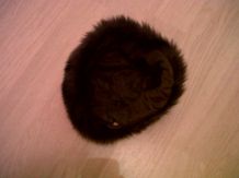 Toque en fausse fourrure