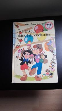 PINOCCHIO dans l'île enchantée club du livre Mickey 1983 livre de Paris Hachette