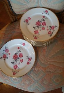 11 assiettes a desserts