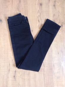 Jean Slim Skinny noir t34 American Apparel