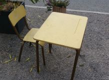 petit bureau d'écolier vintage