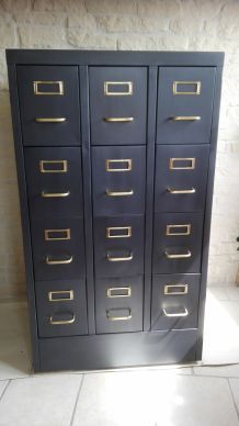 Armoire métallique RONEO style industriel