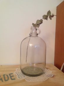 Bonbonne à anse vintage transparente 