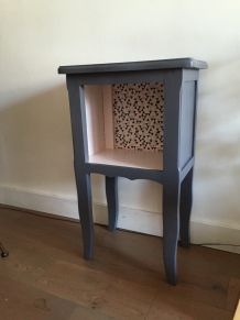 Superbe chevet ou petite table 