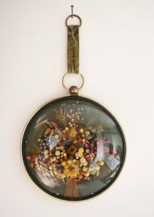 cadre rond bombé vintage à fleurs