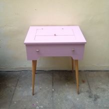 Coiffeuse vintage pieds compas