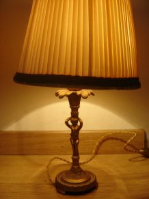 ancienne lampe dorée vintage 