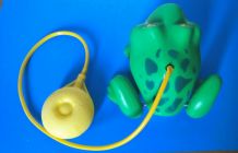 Frisky frog Fisher Price 1971