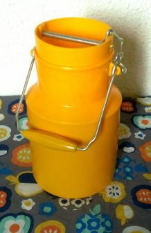Pot à lait vintage - marque Pola