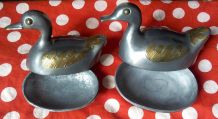 Canards anciens en étain et laiton - boite / vide poche