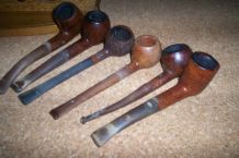 ancien porte-pipes + 6 anciennes pipes fumeurs 