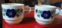 Deux charmantes tasses - vintage