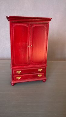Petite armoire pour vitrine miniature