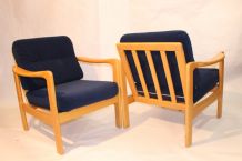Paire de fauteuils Scandinave années  60, tissu velours marine 