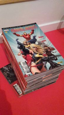 LOT BD MARVEL HEROES PANINI COMICS