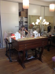 Meuble vitrine de magasin