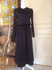 Robe noire vintage