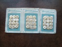 Plaquettes de petits boutons en nacre