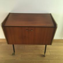 Mini buffet bar vintage inspiration 50s 60s, parfait pour platine et disques vinyls 33 tours