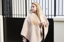 Poncho à capuche fourrure