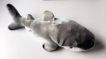 Peluche requin 