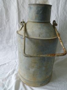 bidon  ancien  BRADLEY  § co   LTD   1917