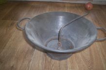 ANCIEN ET GRAND PRESSE PUREE années 1950/60