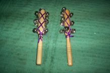 instruments musicaux d'occasion bois et clochettes 