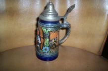 chope ancienne ceramique 16 cm de haute et en relief 