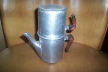 PETITE CAFETIERE POUR 2 TASSES période 1950/60 