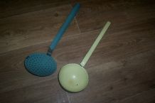 LOT UNE LOUCHE ET UNE PASSOIRE ANNEES 1950/60 