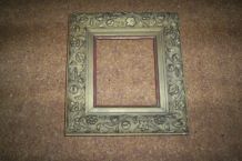 cadre ancien bois et relief 