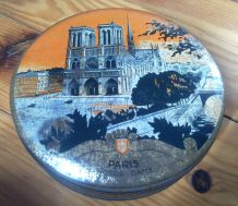 Boite ancienne en tôle litographiée - Notre Dame de Paris