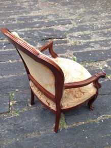 Fauteuil d'époque Louis Philippe en Acajou