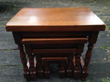 Lot de 4 tables-gigognes bois massif