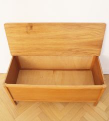 Banc coffre à jouets vintage enfant années 70 chêne rotin