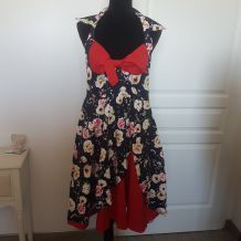 Robe pinup style vintage rockabilly