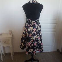 Robe pinup style vintage rockabilly