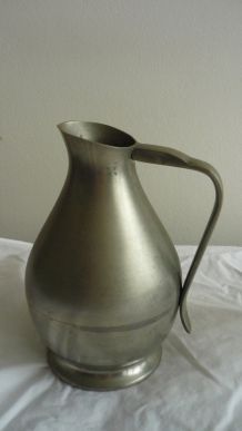 Pichet étain